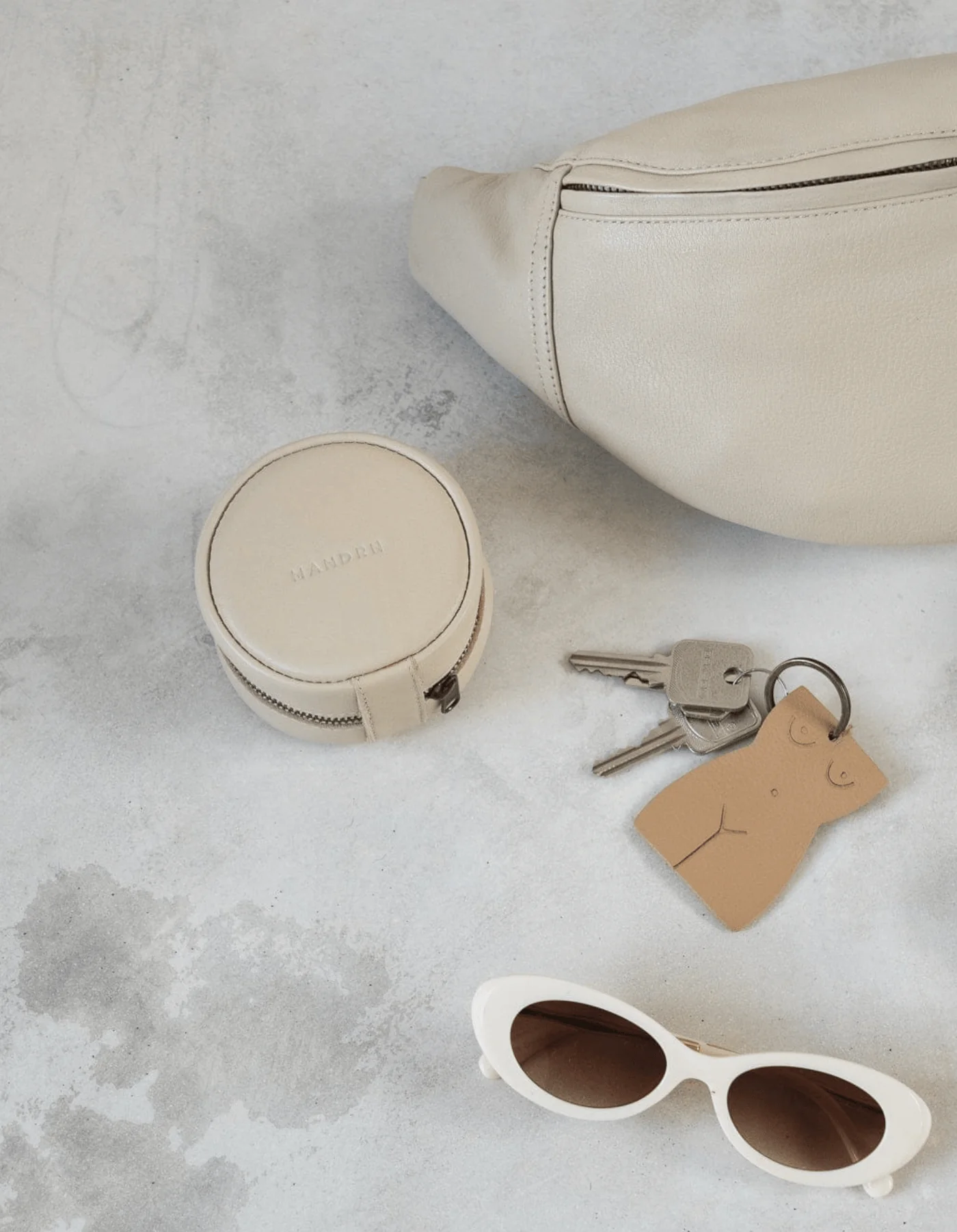 Rover Circle Pouch - Bone - Image 6